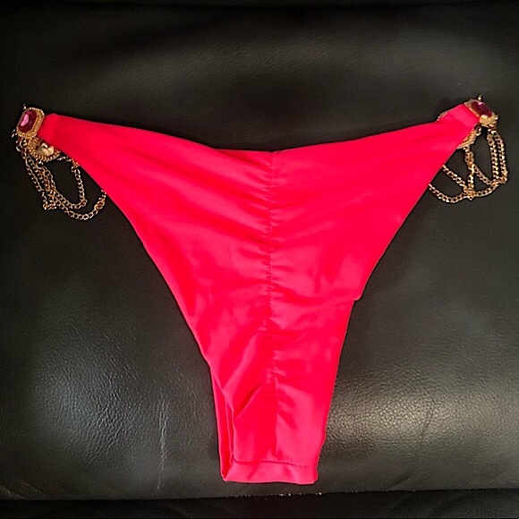 Watermelon🍉 crystal chain scrunch butt bikini set - Picture 9 of 12